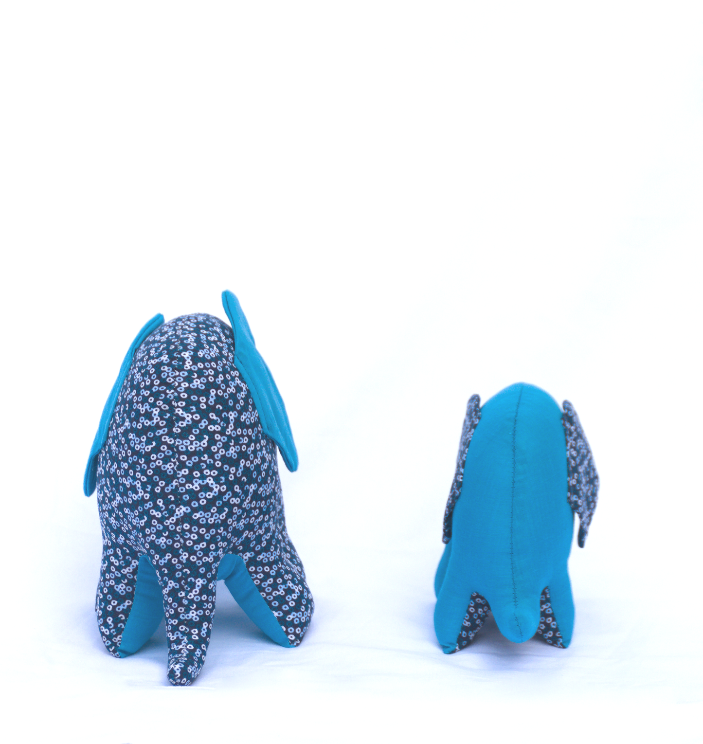 ÉLÉPHANTS À LA FOIS JOUETS ET ÉLÉMENTS DE DÉCORATION