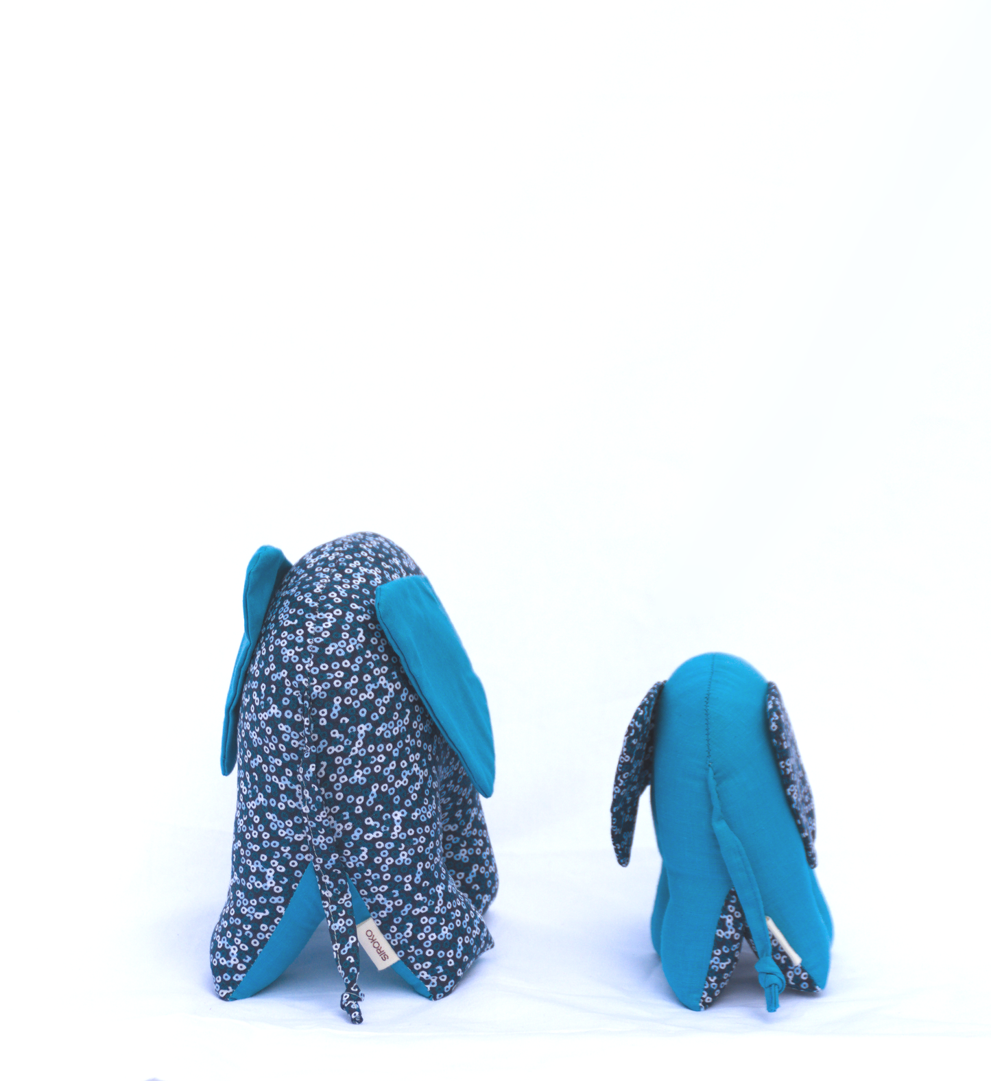 ÉLÉPHANTS À LA FOIS JOUETS ET ÉLÉMENTS DE DÉCORATION