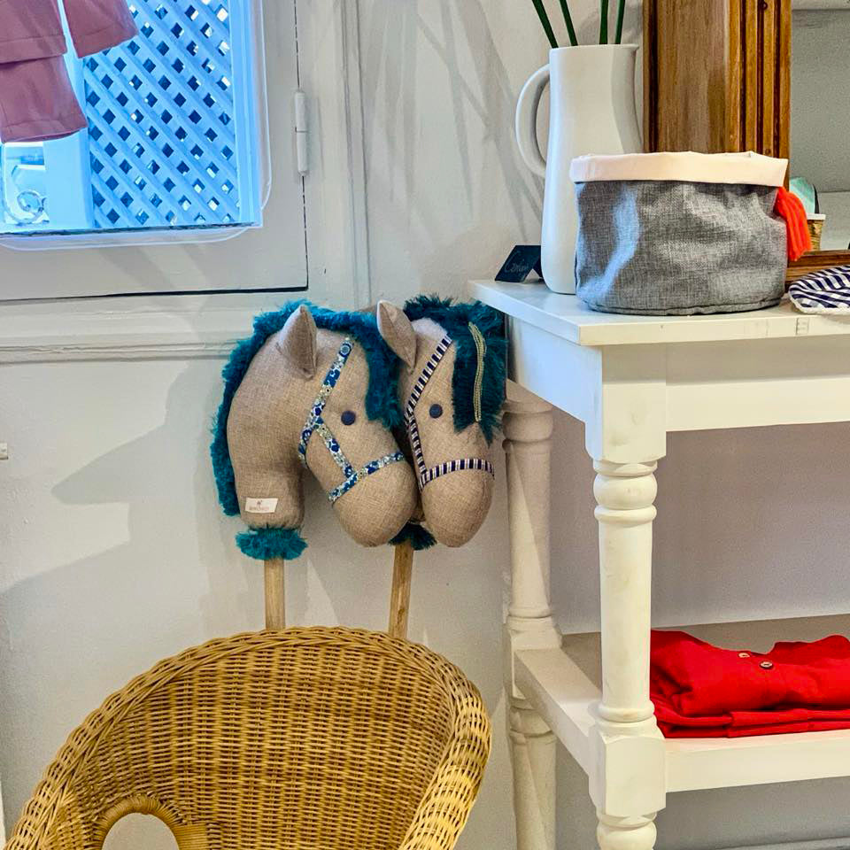 CHEVAL SUR BÂTON EN BOIS, CHEVAL À CHEVAUCHER, DÉCO CHAMBRE ENFANT