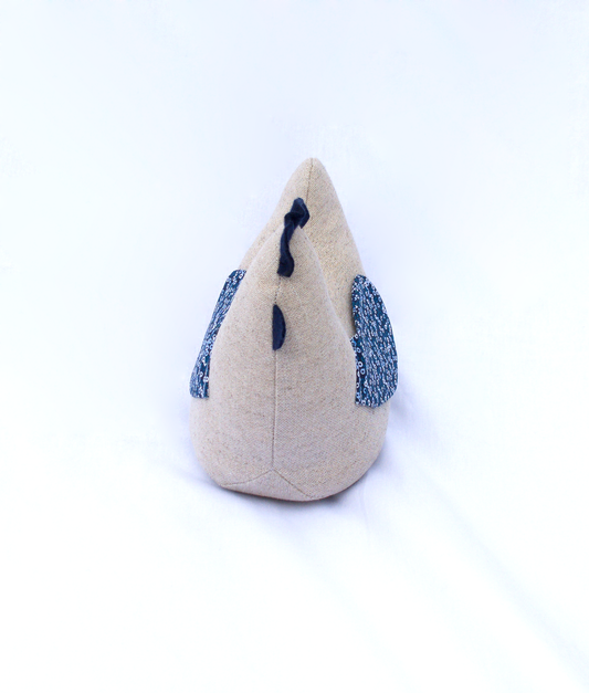 POULE COCOTTE EN GUISE DE PELUCHE OU DOUDOU