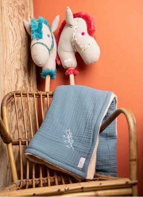 CHEVAL SUR BÂTON EN BOIS, CHEVAL À CHEVAUCHER, DÉCO CHAMBRE ENFANT